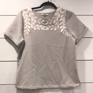 Made well Ivy Embroidered Tee Grey Cream Small